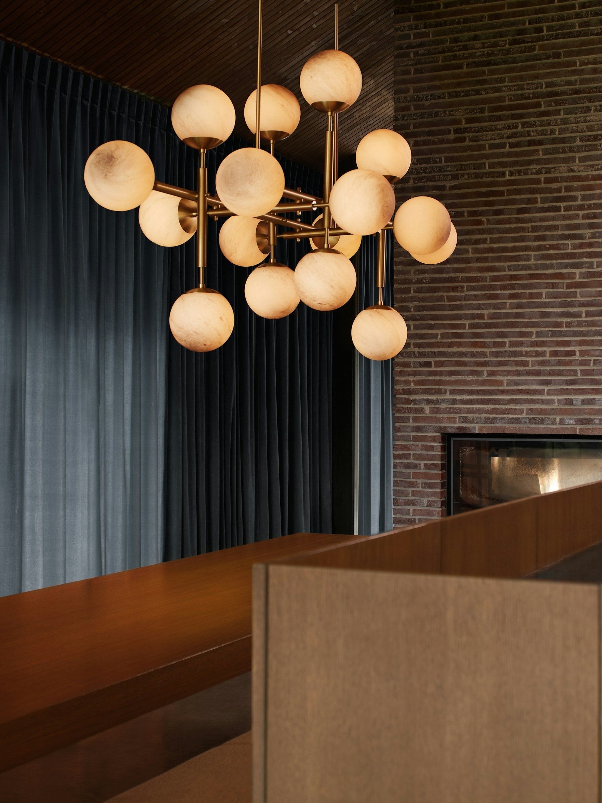 Riegel Chandelier