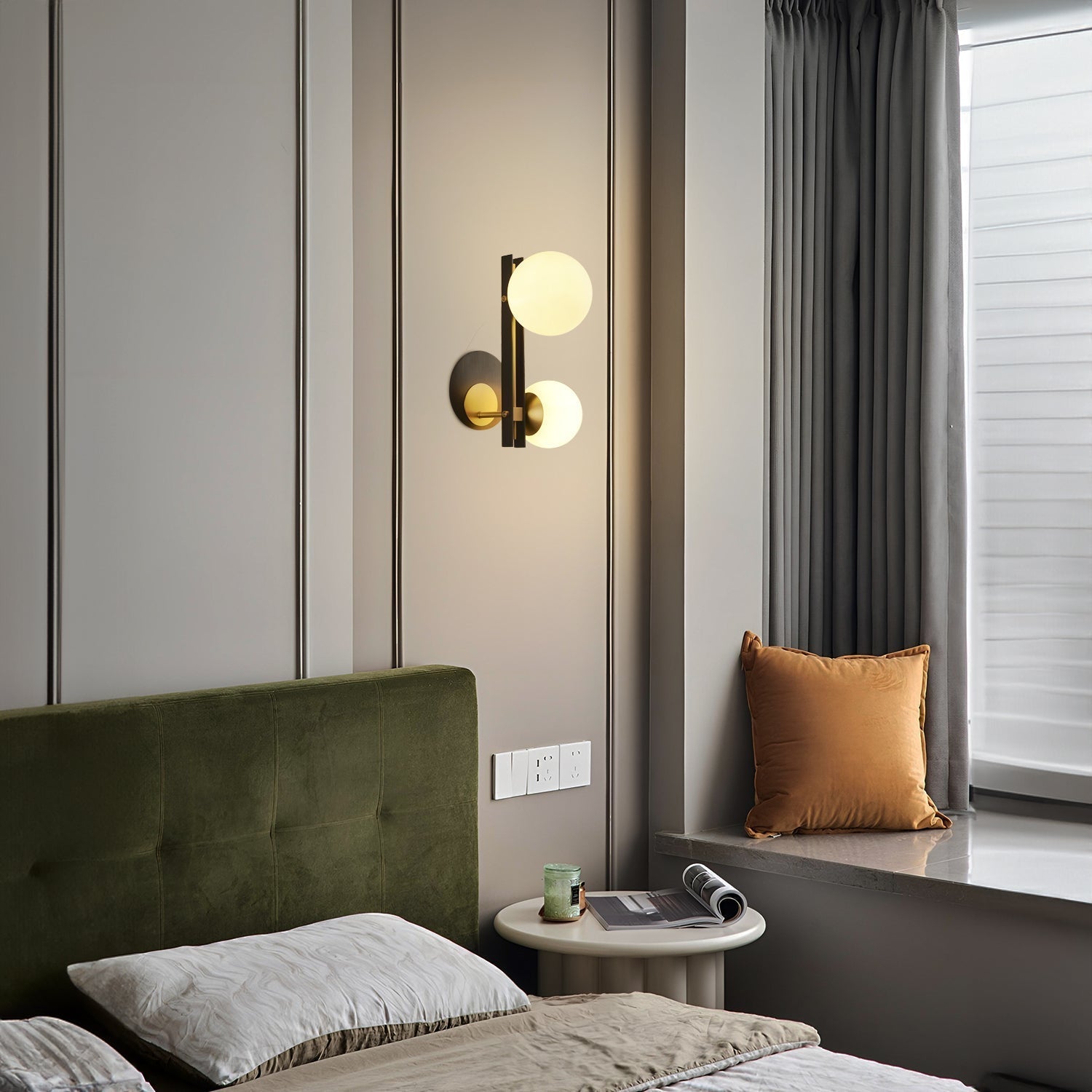 Planeta Wall Lamp