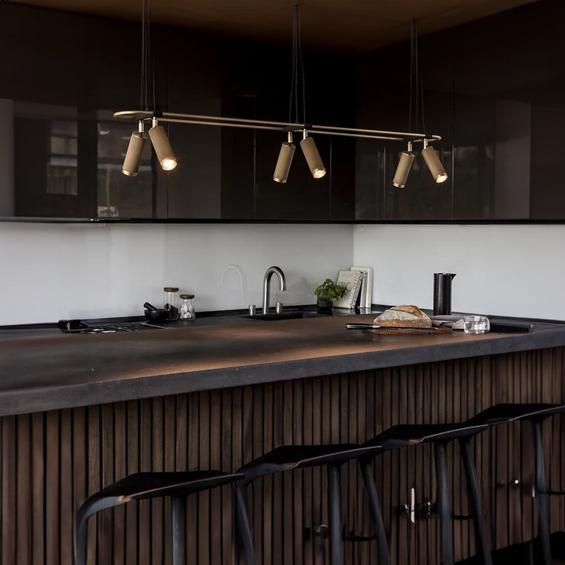 Spot Linear Suspension Pendant Light
