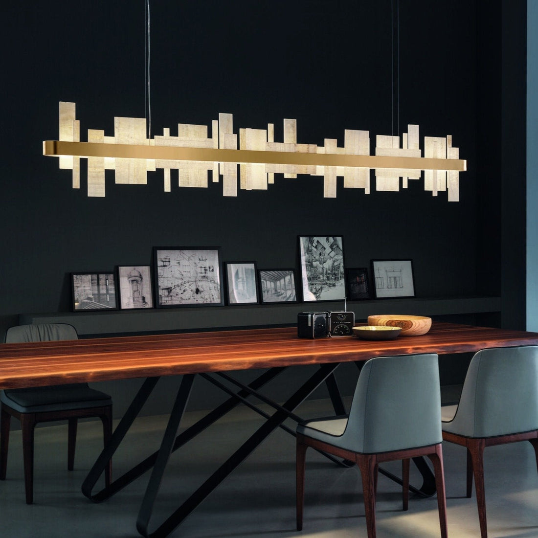 Honicé Onyx Straight Modern Brass Chandeliers [4 Sizes]